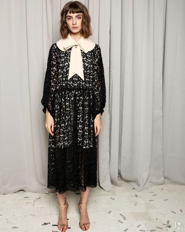 Все модели выдержаны в ретро-стилистике